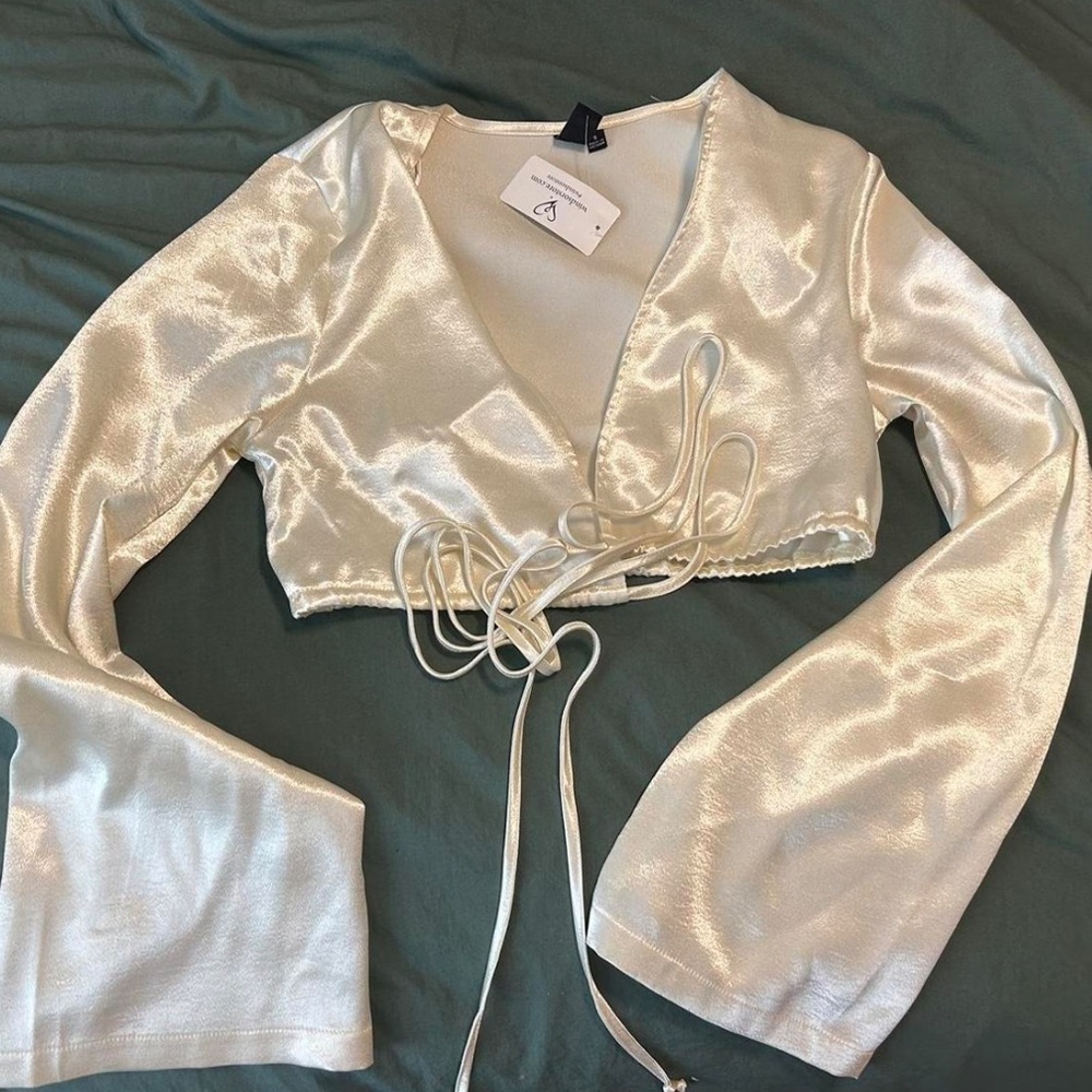 New Windsor Silk Crop Top